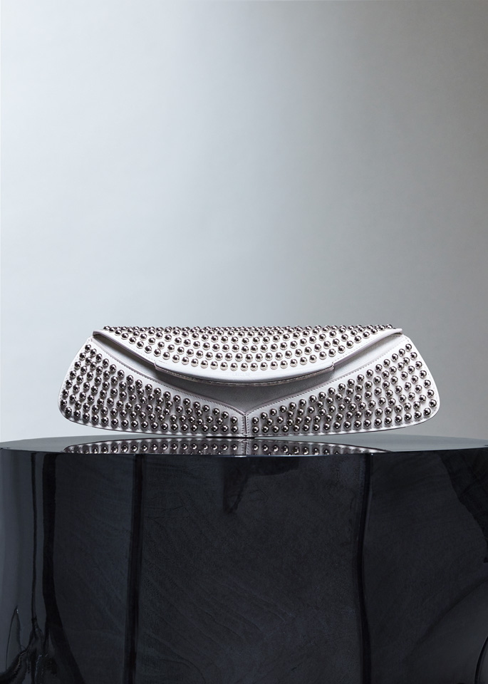 HOBO BAG WITH STUDS | DEL CORE
