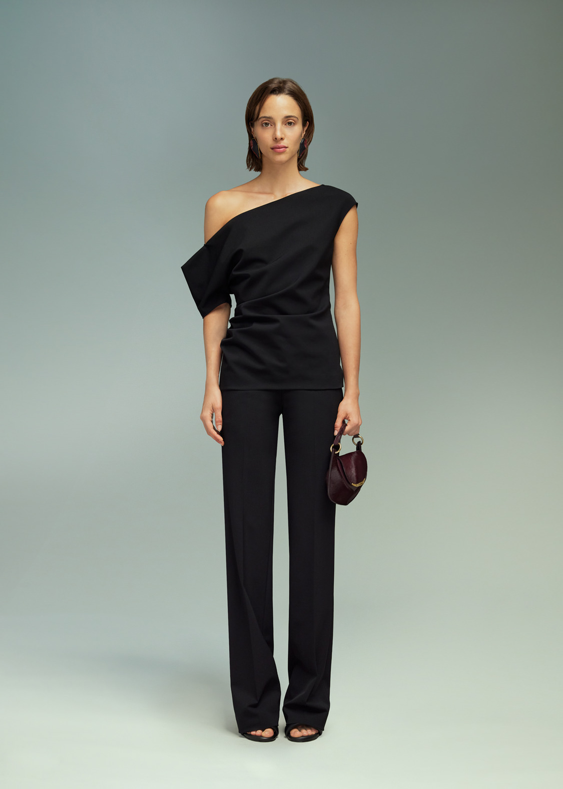 DEL CORE COLD SHOULDER DRAPED TOP