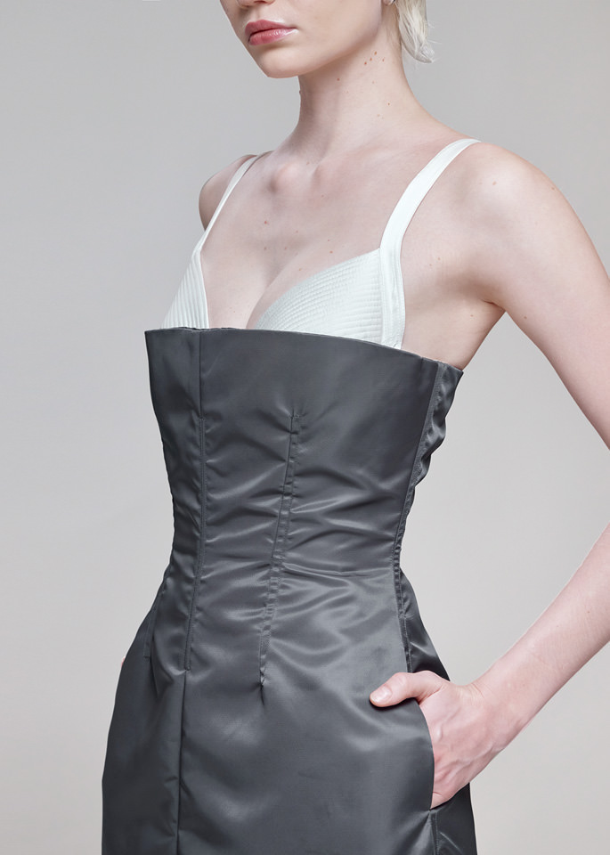 DEL CORE: ABITO BUSTIER IN NYLON IN TWILL IN NYLON CON REGGISENO IMPUNTURATO A CONTRASTO