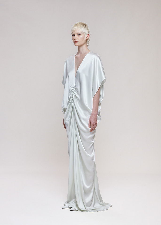 DEL CORE: V NECK KAFTAN CREPE SATIN DRESS WITH GATHERED DETAIL