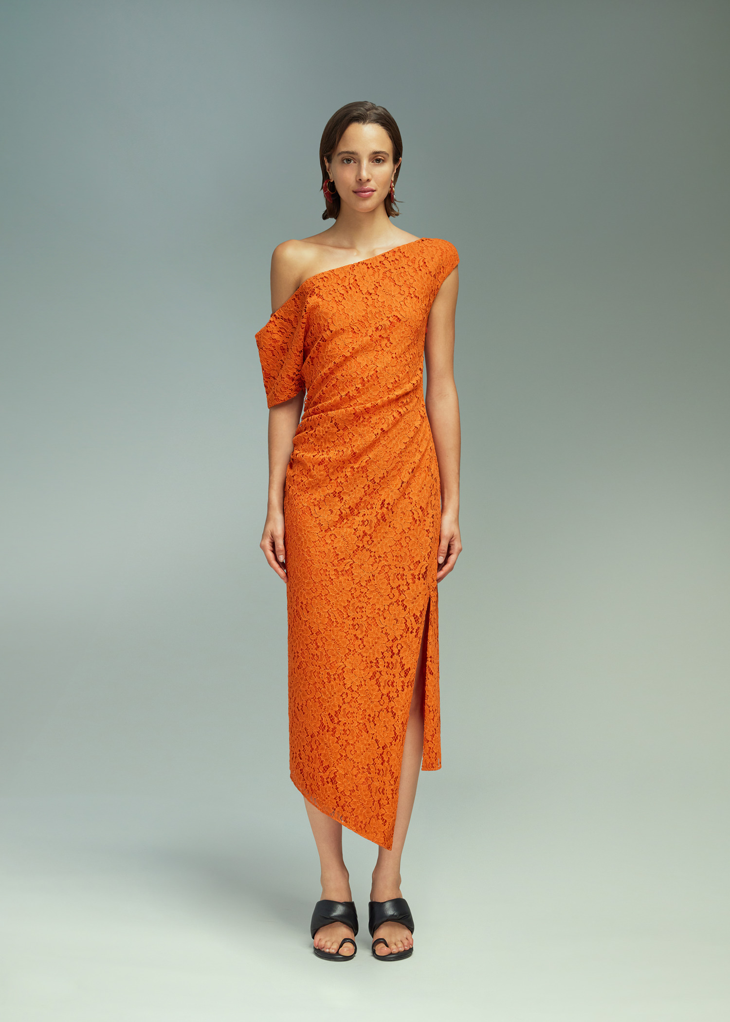 DEL CORE: COLD SHOULDER DRAPED GOWN