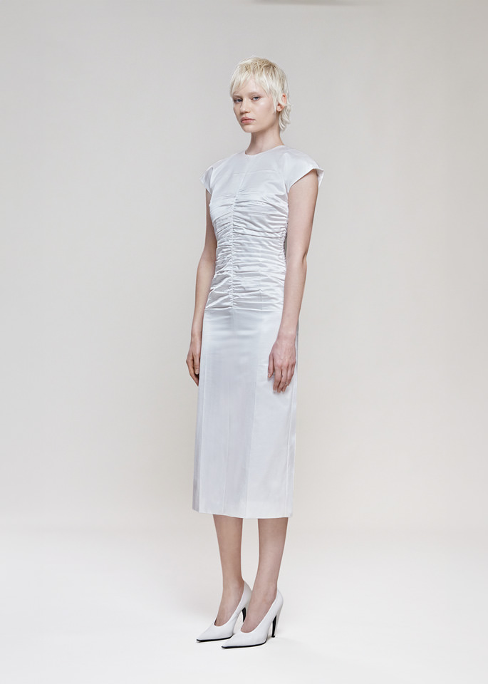 DEL CORE: SHEATH MIDI DRESS IN VISCOSE SATIN WITH PRESSEDDRAPING EFFECT