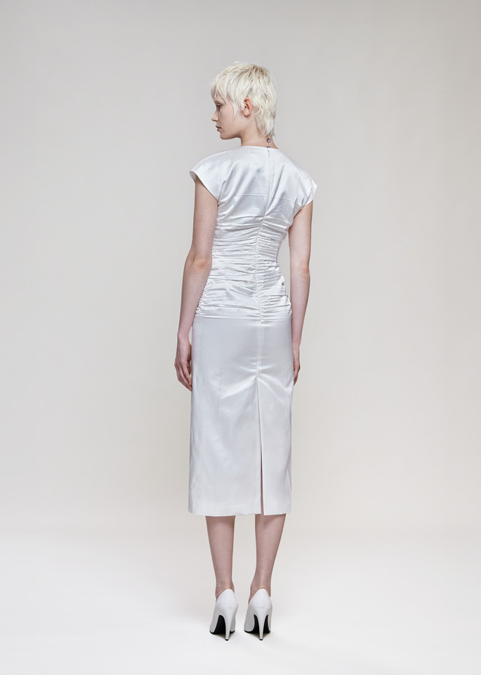 DEL CORE: SHEATH MIDI DRESS IN VISCOSE SATIN WITH PRESSEDDRAPING EFFECT