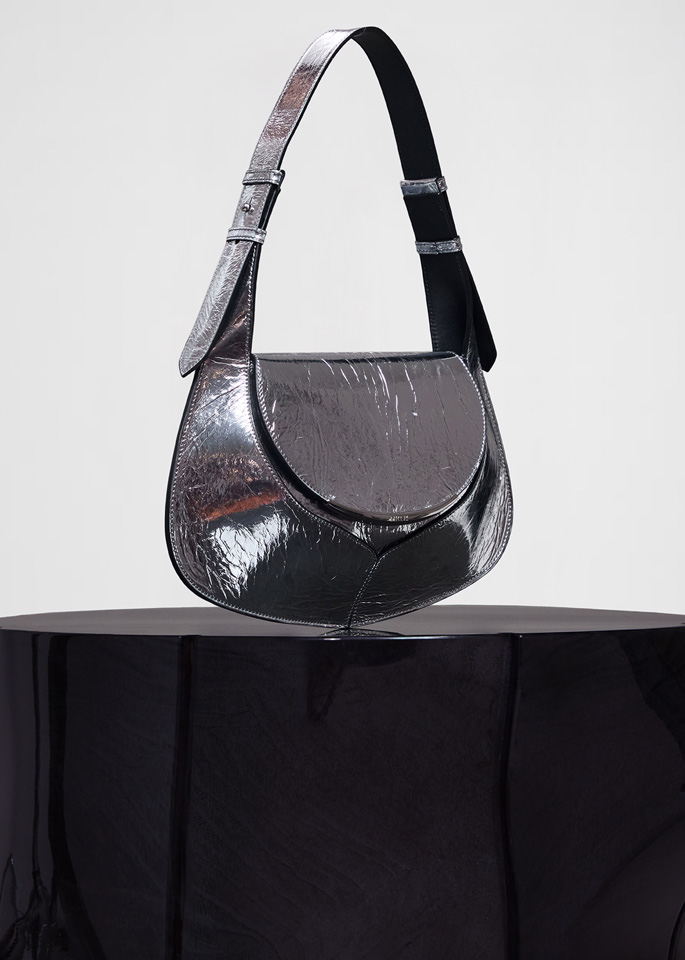 DEL CORE: BORSA HOBO BEETLE