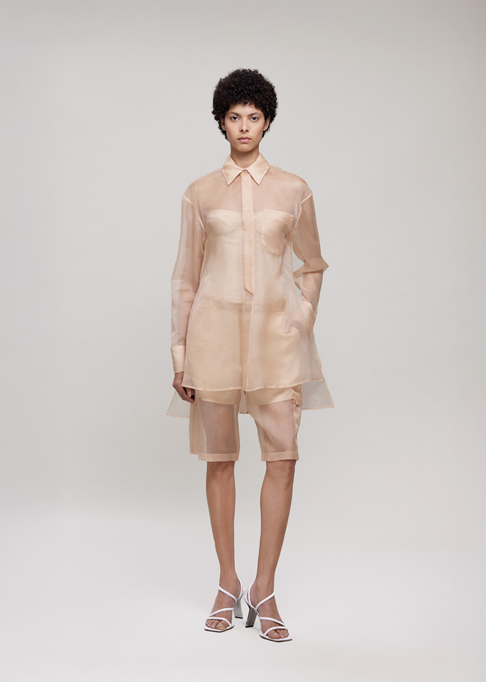 DEL CORE: SHIRT LONGER ON THE BACKWITH FITTED WAIST AND SIDE SPLIT