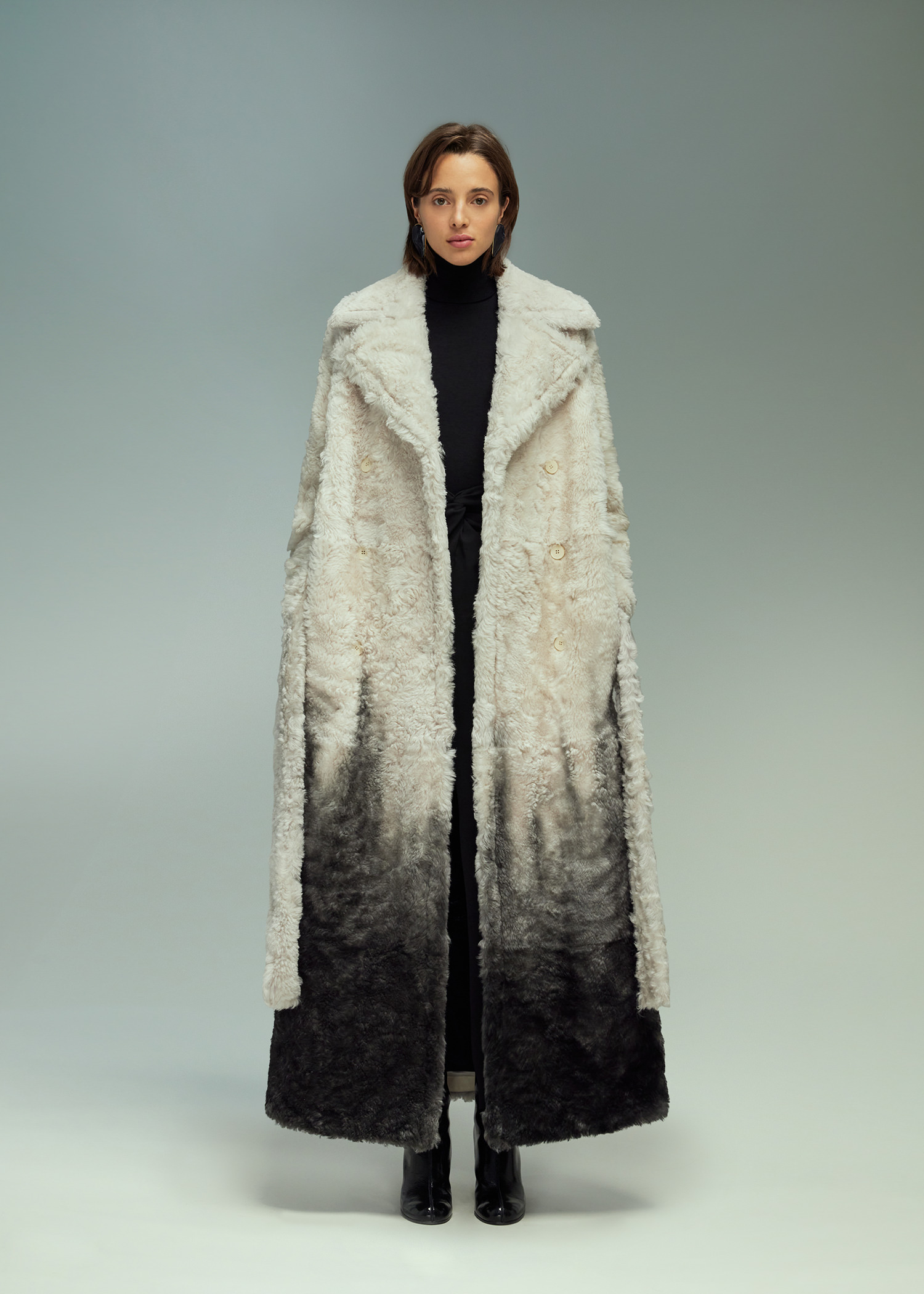 DEL CORE: SHEARLING COAT