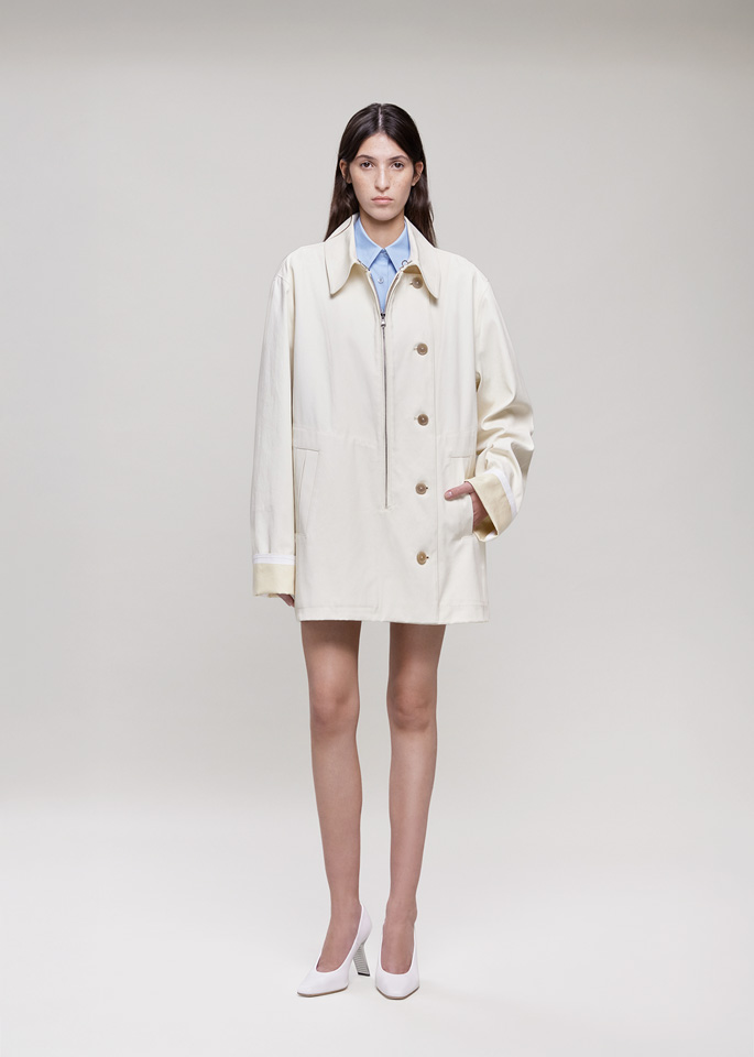DEL CORE: GIUBBOTTO OVERSIZE CON DETTAGLIO ZIP SUL DAVANTI