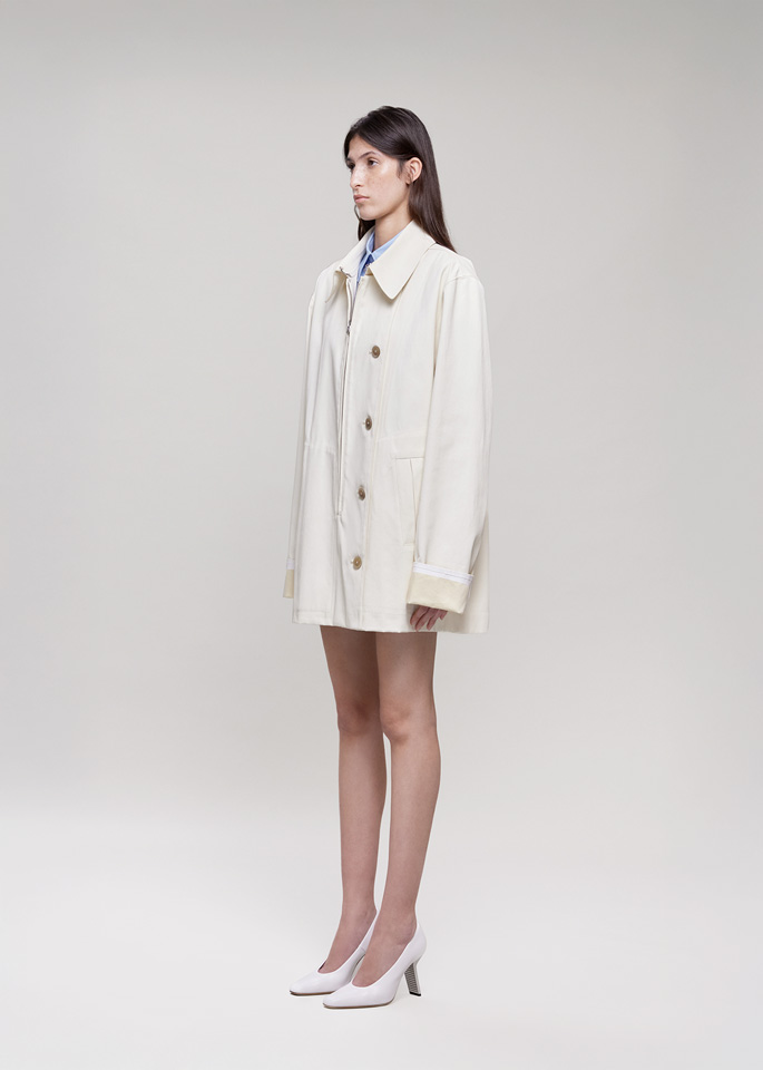 DEL CORE: GIUBBOTTO OVERSIZE CON DETTAGLIO ZIP SUL DAVANTI