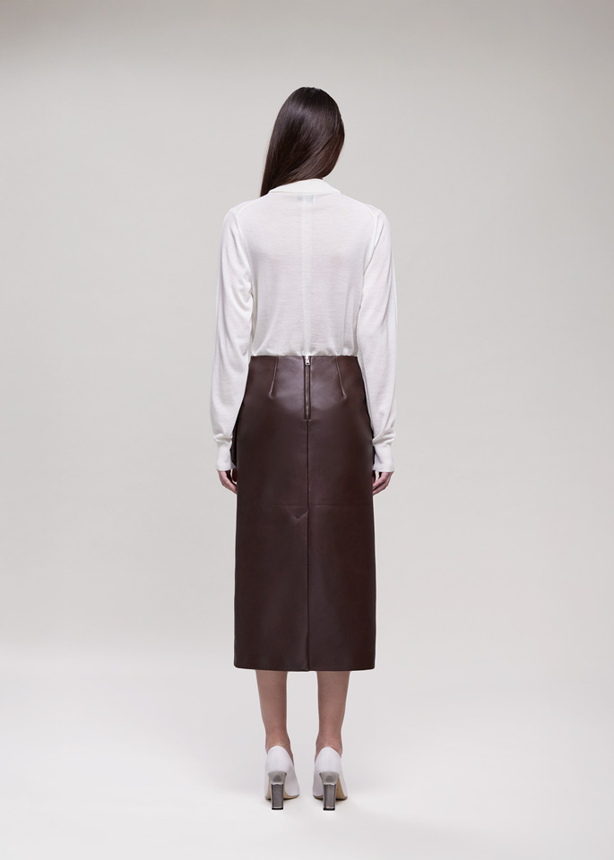 DEL CORE: MAGLIA CON SCOLLO ASIMETTRICO ED EFFETTO TROMP L'OEIL