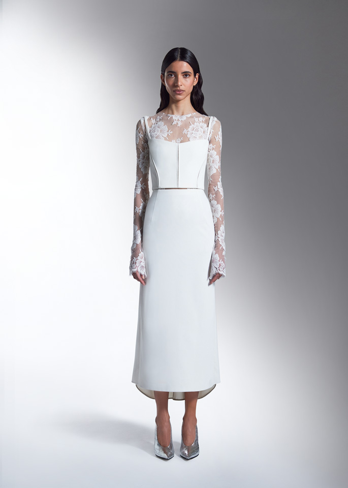 DEL CORE: LACE TOP