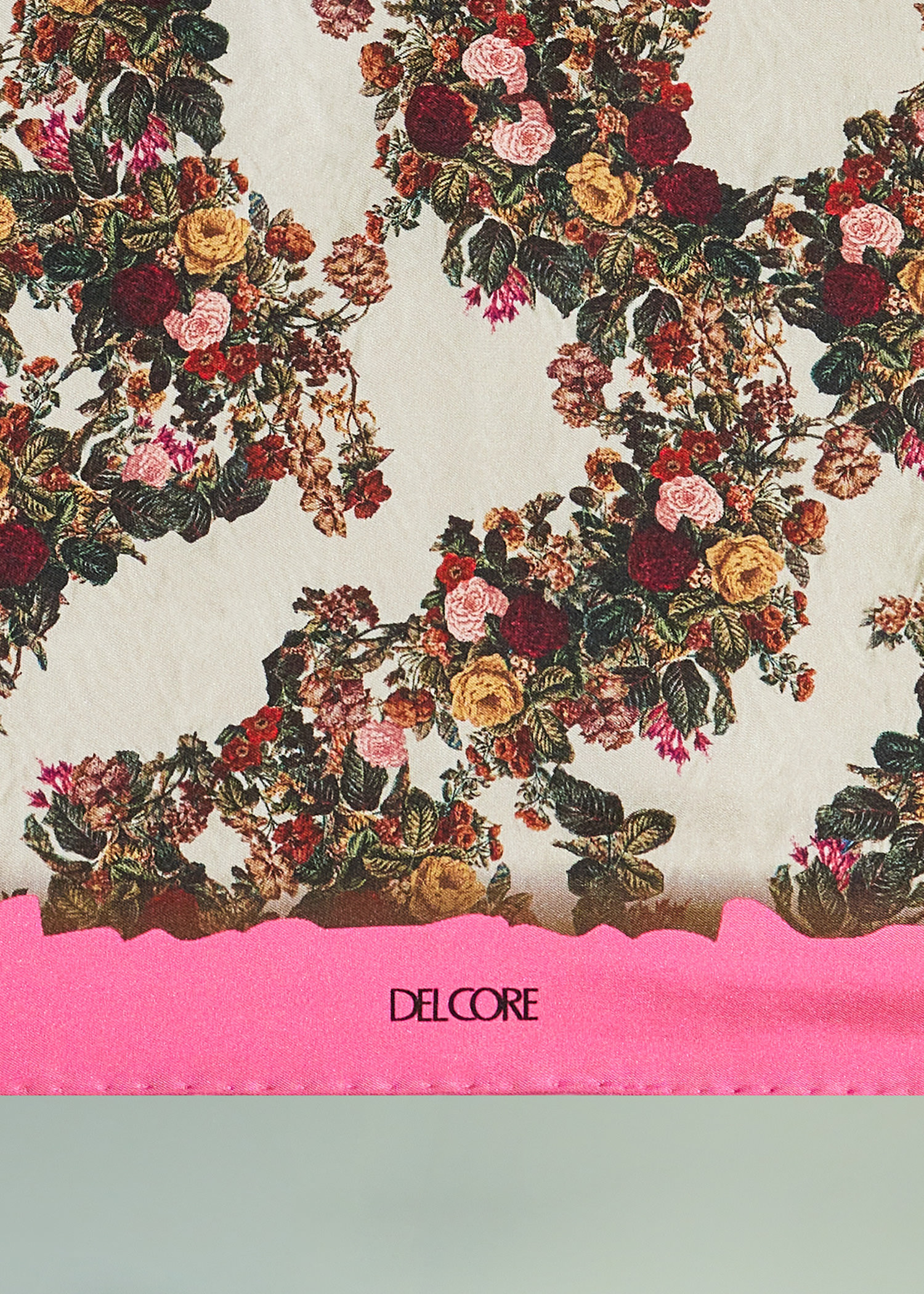 DEL CORE: MIDNIGHT BLOOM SCARF 90X90 CM