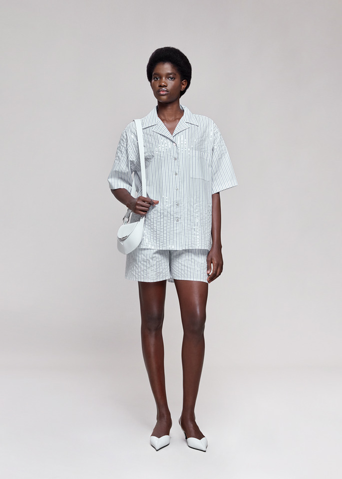 DEL CORE: SHORTS IN POPELINE CON RICAMO PAILLETTES DEGRADE