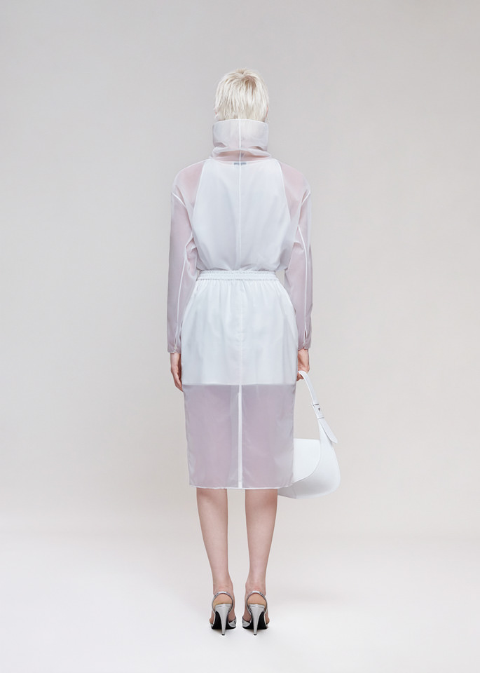 DEL CORE: LONGSLEEVE HIGH NECK NYLON ORGANZA TOP
