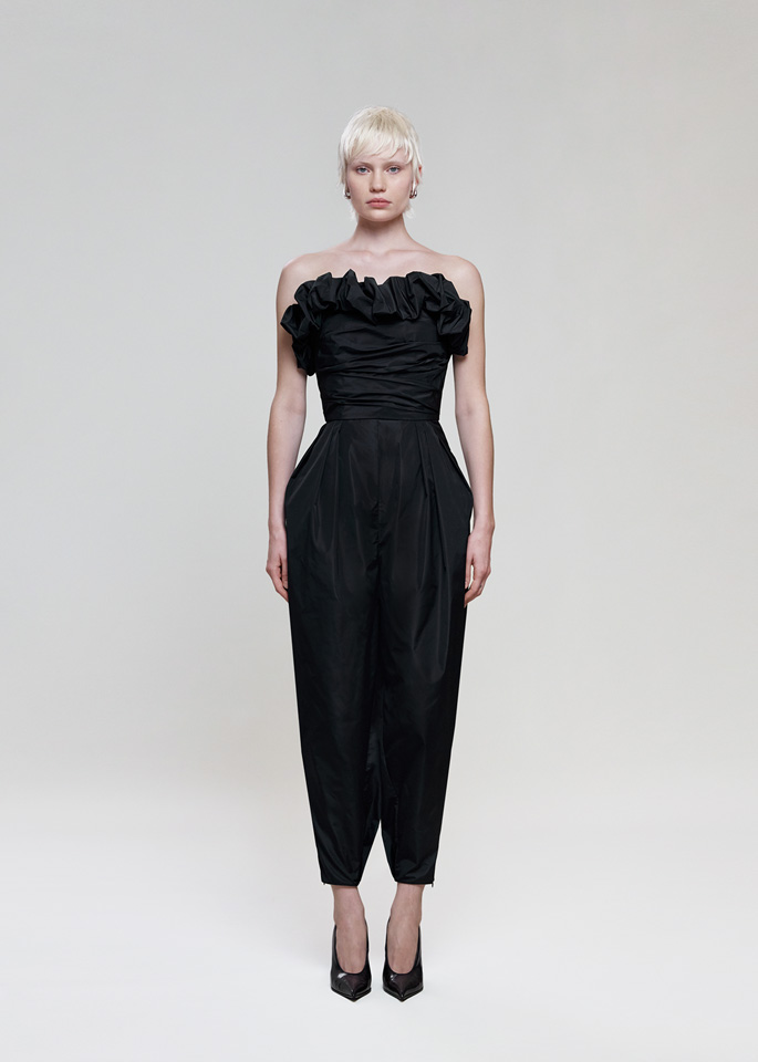 DEL CORE: STRAPLESS TAFFETTA JUMPSUIT WITH RUFFLE DETAILS